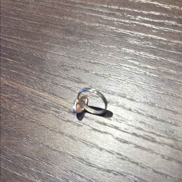 Elegant Silver and Rhodochrosite Ring - Picture 4 of 4